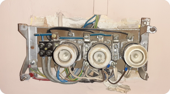 Minek a villanyhálózatot felújítani?