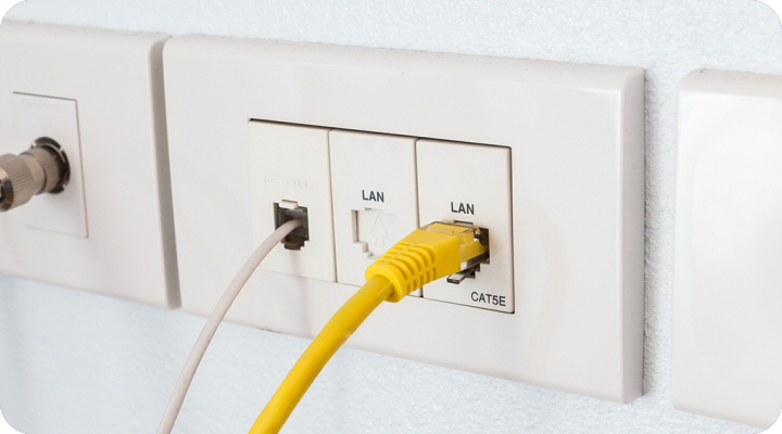 Gyengeáramú hálózat szerelése