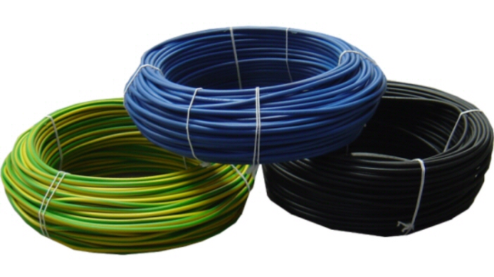 A megfelelő vezetékek és kábelek kiválasztása minden esetben a kivitelező szakember dolga!